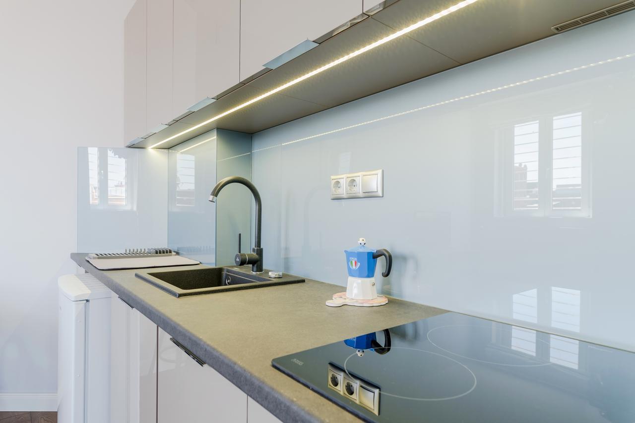Top Of The City Apartment With Ac Budapest Luaran gambar